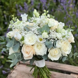 Pure Winter Delight – Elegant White Flower Bouquet in Qatar