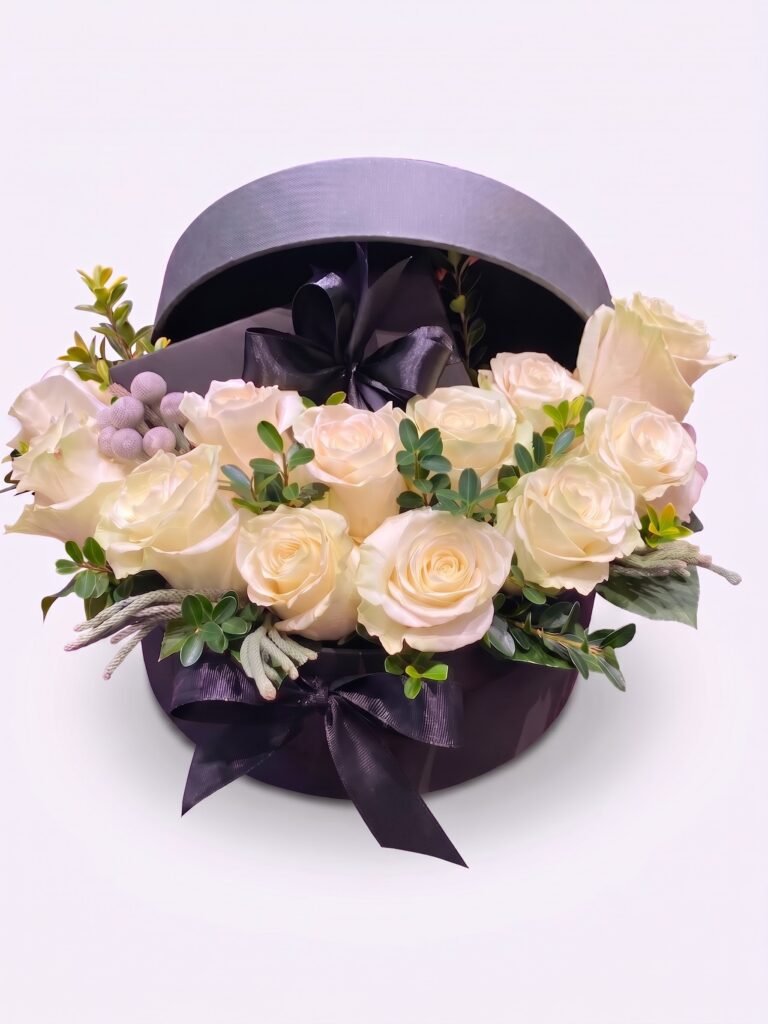 HAT BOX GIFT ARRANGEMENT WITH WHITE ROSES
