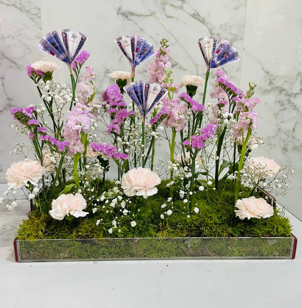 MONEY GIFT ARRANGEMENT